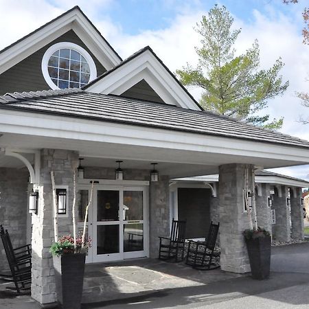 Touchstone Resort On Lake Muskoka 布雷斯布里奇 外观 照片